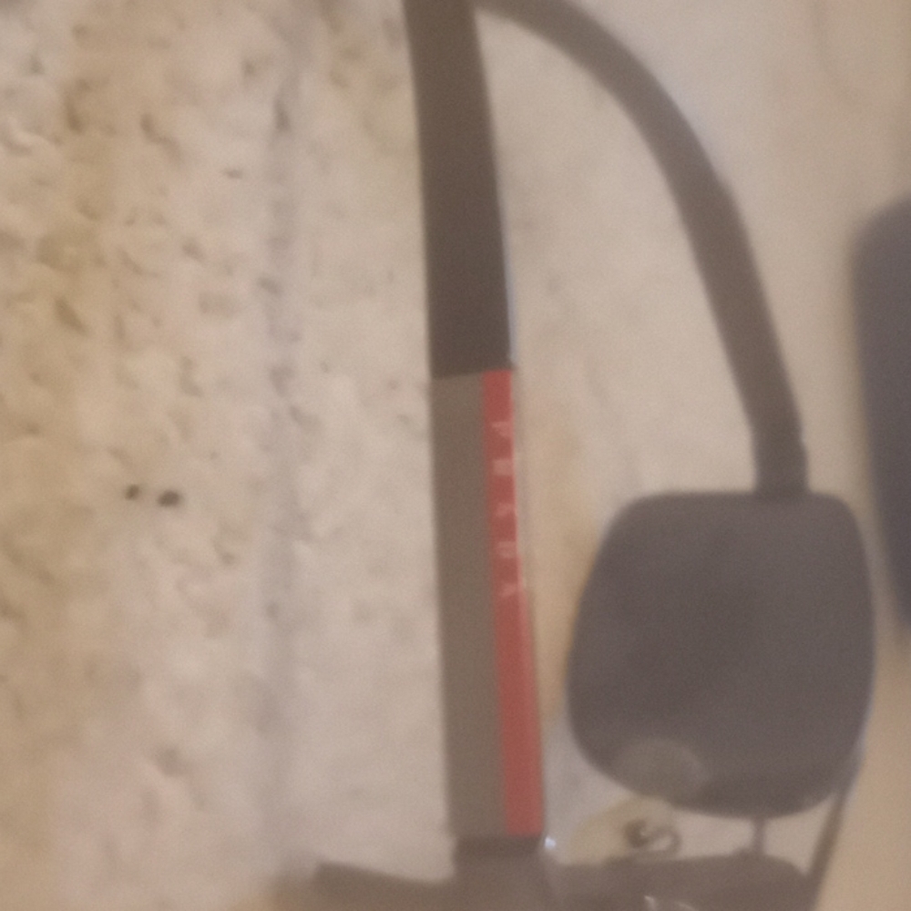 Men's Prada sunglasses must sell asap - Picture 3 of 3